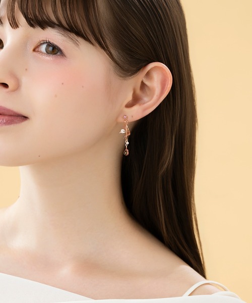 LA MUe(ラミュー)の「【LA MUE】日本製 パール×ビーズ バタフライ ビアス(ピアス(両耳用)・レディース・ブルー/ラベンダー/レッド/ピンク・FREE)」の8枚目の写真