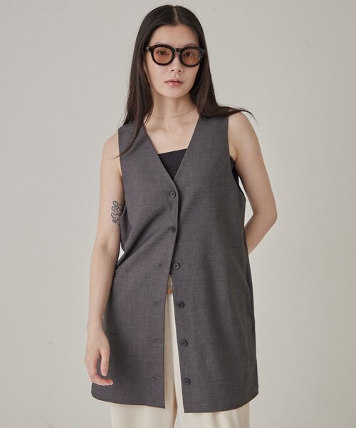 Omekashi(オメカシ)の「≪期間限定10%OFF≫【前後2WAY/ポケット付き】2WAYベスト(ベスト・レディース・ベージュ/グレー・FREE)」の3枚目の写真