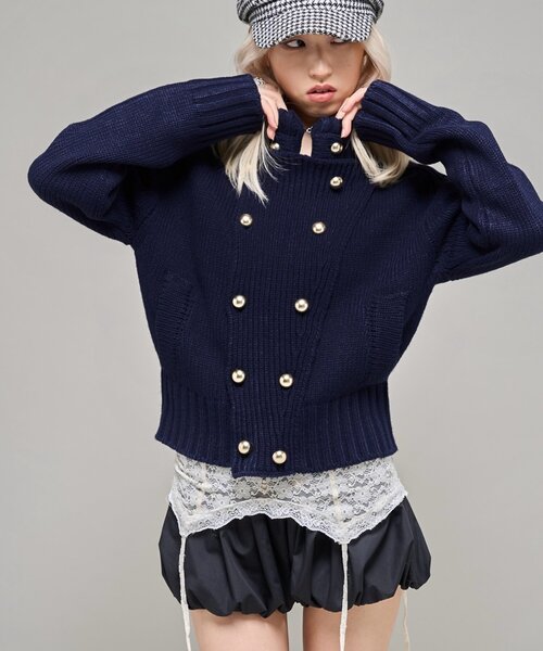 WHO'S WHO gallery（フーズフーギャラリー）の「【26AW LOOK掲載品番】ヘリテージWボタンニット（ニット/セーター・レディース・グレー/ブラウン/ブラック/アイボリー/ネイビー・FREE）」の5枚目の写真