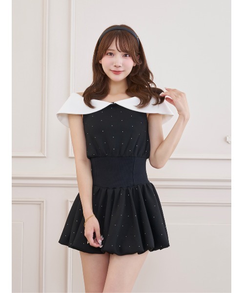 Darich(ダーリッチ)の「レーストラックオフショルバルーンミニワンピース(ワンピース・レディース・グレー/ホワイト/ブラック・FREE)」の5枚目の写真