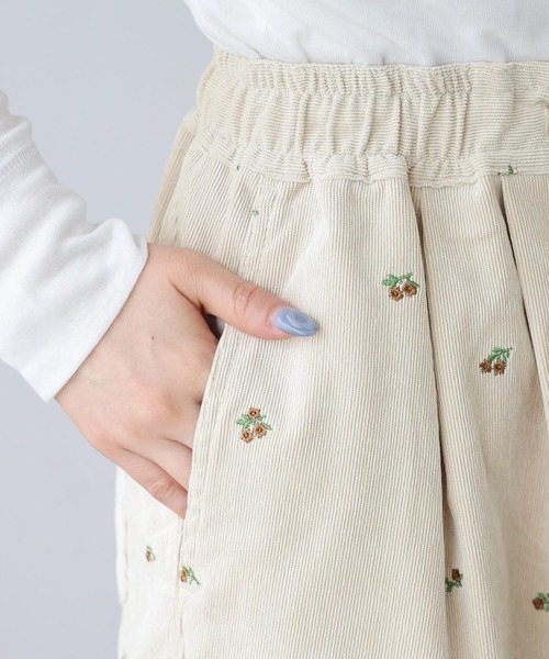 tiptop(ティップトップ)の「コーデュロイ花刺繍パンツ(その他パンツ・レディース・ブラウン/アイボリー・FREE)」の13枚目の写真