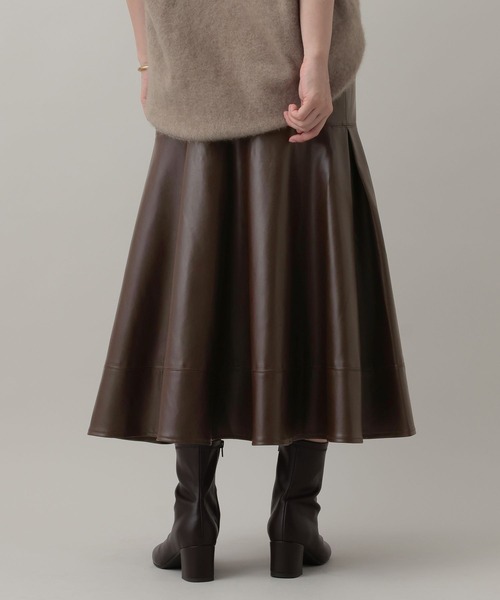 A part by（アパートバイ）の「フェイクレザーキリカエフレアスカート（スカート・レディース・ブラウン/ブラック・SMALL/MEDIUM）」の14枚目の写真