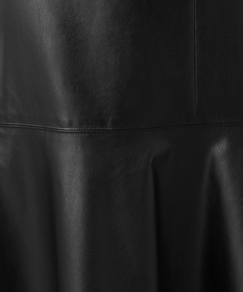 A part by（アパートバイ）の「フェイクレザーキリカエフレアスカート（スカート・レディース・ブラウン/ブラック・SMALL/MEDIUM）」の8枚目の写真