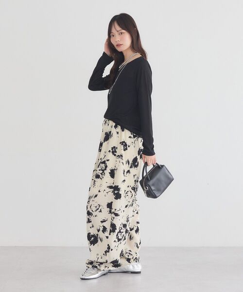 earth music&ecology(アースミュージックアンドエコロジー)の「シアープルオーバー(Tシャツ/カットソー・レディース・オフホワイト/オレンジ/ブラック・FREE)」の21枚目の写真