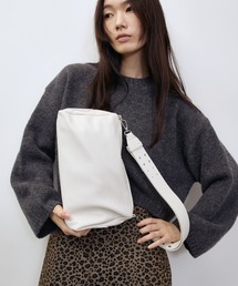 ショルダーストラップ バッグストラップ」に該当するショルダーバッグ