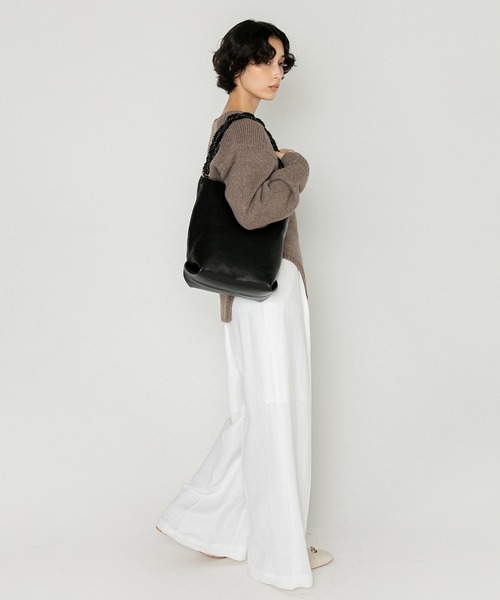 LE VERNIS(ル・ベルニ)の「LE VERNIS(ル・ベルニ)Woven handle bag(ハンドバッグ・レディース・ブラウン/ブラック・FREE)」の17枚目の写真