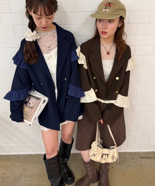 w closet(ダブルクローゼット)の「フリルジャケット(テーラードジャケット・レディース・ネイビー/ブラウン/グレー・MEDIUM/SMALL)」の2枚目の写真