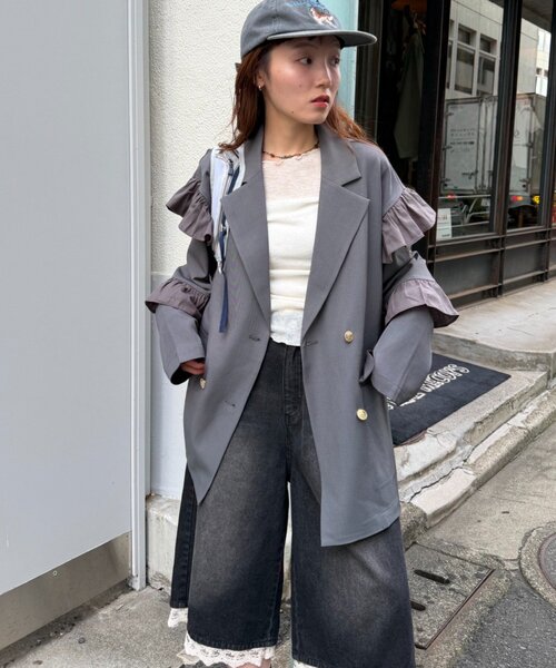 w closet(ダブルクローゼット)の「フリルジャケット(テーラードジャケット・レディース・ネイビー/ブラウン/グレー・MEDIUM/SMALL)」の17枚目の写真