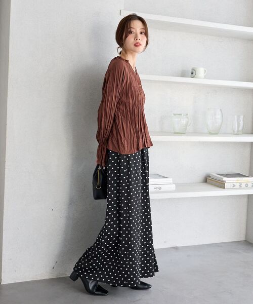 le.coeur blanc（ルクールブラン）の「エアータンブラークリンクルブラウス（シャツ/ブラウス・レディース・オフホワイト/レンガ/ブラック・38）」の5枚目の写真