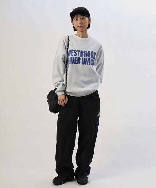 FFEIN（フェイン）の「【FFEIN(フェイン)】ヘビーウエイト2段ロゴスウェット / スウェット クルーネック ロゴ刺繍 裏起毛 ユニセックス（スウェット・メンズ・アッシュグレー/ブラック/バーガンディー/ダークネイビー・LARGE/MEDIUM/SMALL）」の12枚目の写真