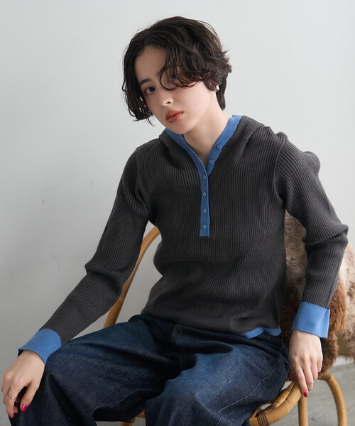 FREAK'S STORE(フリークスストア)の「配色リブニットフーディー/フードニット(ニット/セーター・レディース・グレー/ライトグレー/ネイビー/オフホワイト・フリ-)」の5枚目の写真
