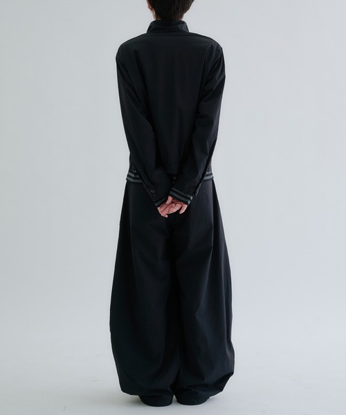 EPNK(イーピーエヌケー)の「Matte-Shell Wide Pants / マットシェルワイドパンツ(その他パンツ・メンズ・ブラック/チャコールグレー/サンドベージュ・LARGE/SMALL/MEDIUM)」の16枚目の写真