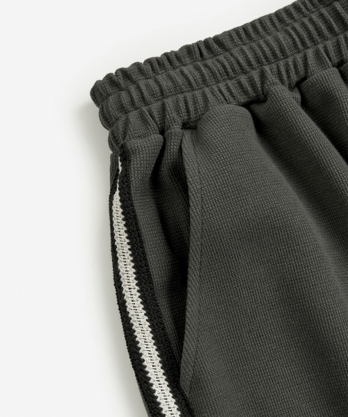EXCONTAINER(エックスコンテナ)の「ワッフルサイドライントラックパンツ (CHARCOAL)(スウェットパンツ・メンズ・その他・SMALL/MEDIUM/LARGE/X-LARGE)」の5枚目の写真