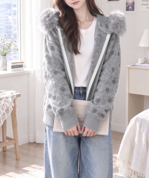 Miniministore(ミニミニストア)の「ドット柄ファーフードニットブルゾン韓国風(ニット/セーター・レディース・ベージュ/アイボリー/ネイビー/グレー・FREE)」の15枚目の写真