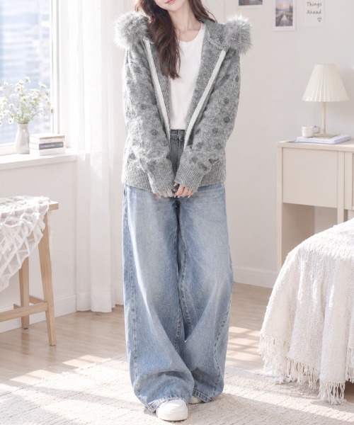 Miniministore(ミニミニストア)の「ドット柄ファーフードニットブルゾン韓国風(ニット/セーター・レディース・ベージュ/アイボリー/ネイビー/グレー・FREE)」の6枚目の写真