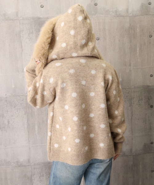 Miniministore(ミニミニストア)の「ドット柄ファーフードニットブルゾン韓国風(ニット/セーター・レディース・ベージュ/アイボリー/ネイビー/グレー・FREE)」の18枚目の写真