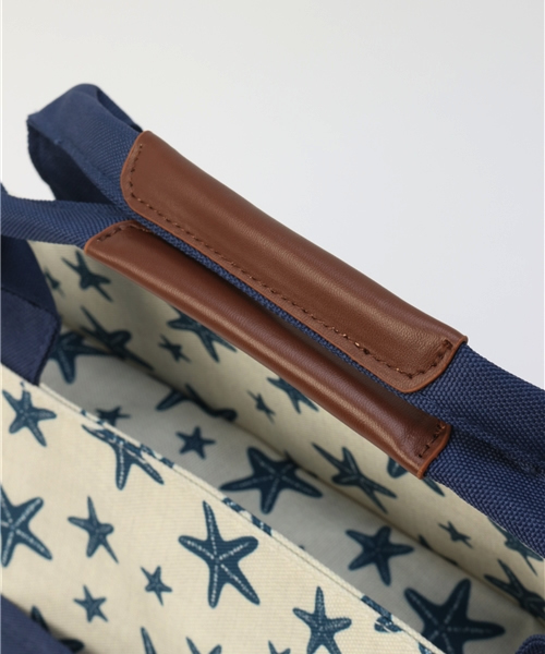 LBC（エルビーシー）の「【Andover Fabrics】 アンドーバーファブリックス トートバッグ （トートバッグ・レディース・ブラック/ホワイト/ネイビー・ONE SIZE）」の12枚目の写真