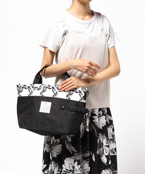 LBC（エルビーシー）の「【Andover Fabrics】 アンドーバーファブリックス トートバッグ （トートバッグ・レディース・ブラック/ホワイト/ネイビー・ONE SIZE）」の9枚目の写真