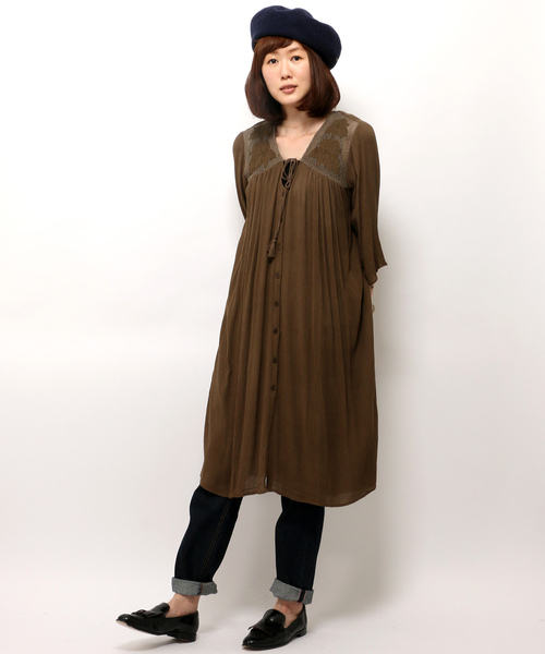 LBC（エルビーシー）の「レーヨンクレープジレ        （ワンピース・レディース・オフホワイト/オリーブ/ダークグレー・MEDIUM）」の13枚目の写真