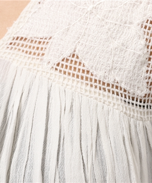 LBC（エルビーシー）の「レーヨンクレープジレ        （ワンピース・レディース・オフホワイト/オリーブ/ダークグレー・MEDIUM）」の9枚目の写真