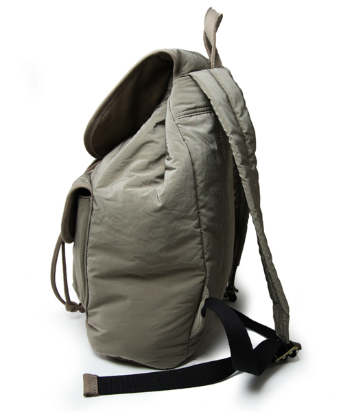 And A（アンドエー）の「トレトレリュック（And A × TRES）（バックパック/リュック・レディース・ブラック/グレー/ブラウン/パープル・FREE）」の13枚目の写真