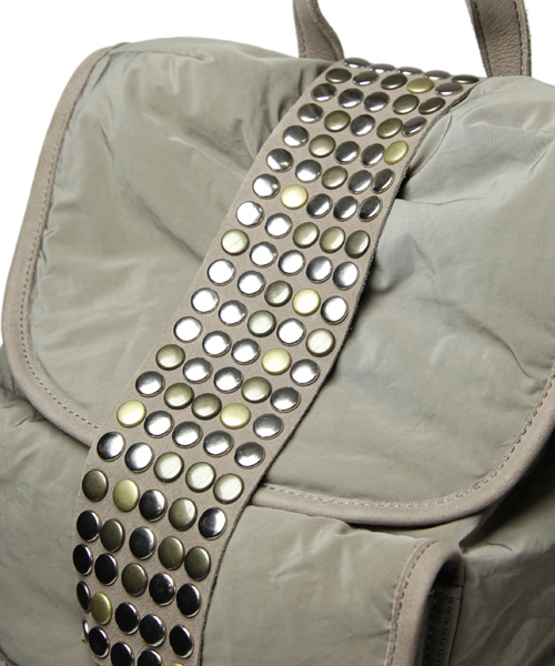 And A（アンドエー）の「トレトレリュック（And A × TRES）（バックパック/リュック・レディース・ブラック/グレー/ブラウン/パープル・FREE）」の7枚目の写真