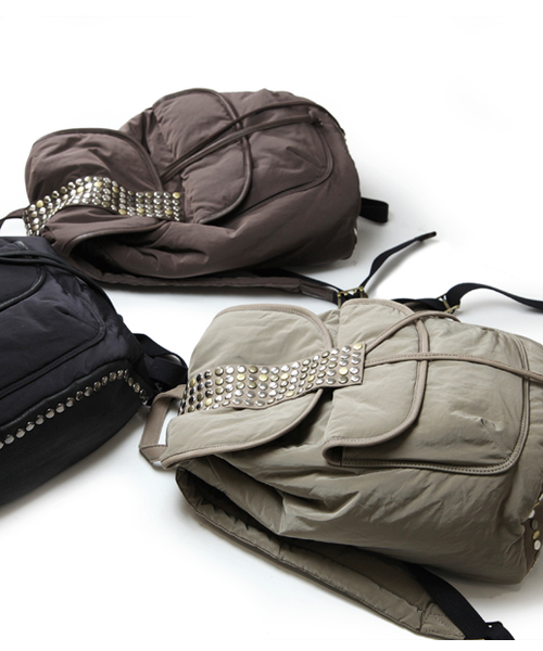 And A（アンドエー）の「トレトレリュック（And A × TRES）（バックパック/リュック・レディース・ブラック/グレー/ブラウン/パープル・FREE）」の11枚目の写真