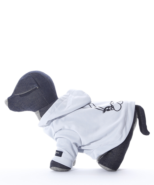CRYSTAL BALL(クリスタルボール)の「Hippie sporty parka/犬用プリントパーカ(ペットウェア・レディース・ピンク/レッド/ブルー/イエロー系その他/ライトグレー・ONE SIZE)」の7枚目の写真