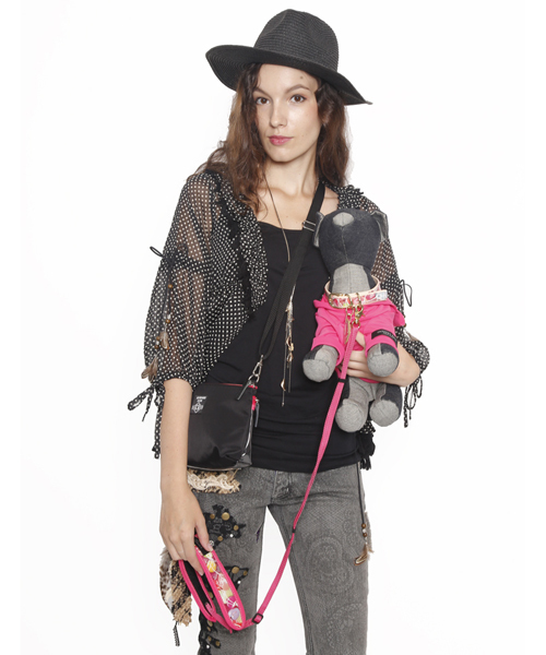 CRYSTAL BALL(クリスタルボール)の「Hippie sporty parka/犬用プリントパーカ(ペットウェア・レディース・ピンク/レッド/ブルー/イエロー系その他/ライトグレー・ONE SIZE)」の15枚目の写真