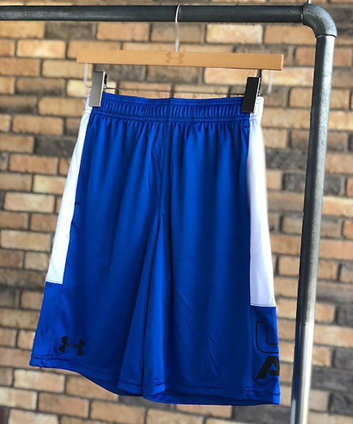 UNDER ARMOUR(アンダーアーマー)の「ボーイズ トレーニングショートパンツ / スタントショーツ(その他パンツ・キッズ・ブルー/ブラック/ブラック×レッド/ネイビー・150/140/130/160)」の1枚目の写真
