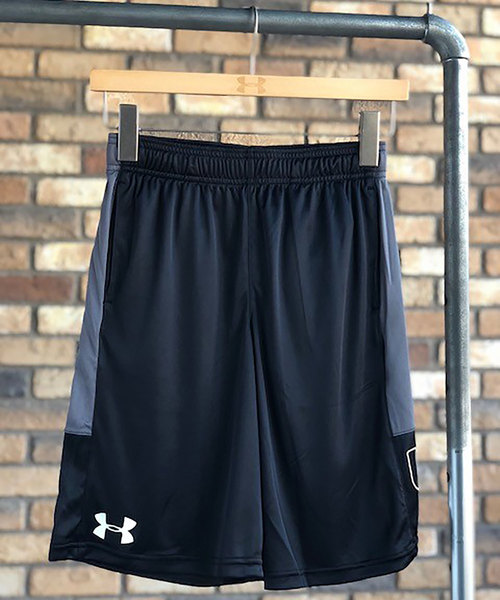 UNDER ARMOUR(アンダーアーマー)の「ボーイズ トレーニングショートパンツ / スタントショーツ(その他パンツ・キッズ・ブルー/ブラック/ブラック×レッド/ネイビー・150/140/130/160)」の2枚目の写真