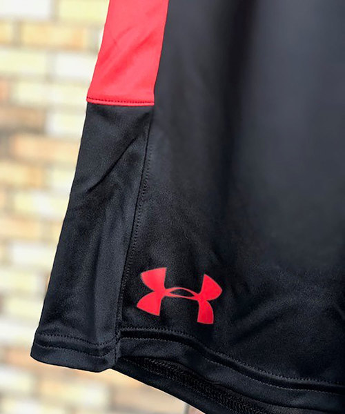 UNDER ARMOUR(アンダーアーマー)の「ボーイズ トレーニングショートパンツ / スタントショーツ(その他パンツ・キッズ・ブルー/ブラック/ブラック×レッド/ネイビー・150/140/130/160)」の8枚目の写真