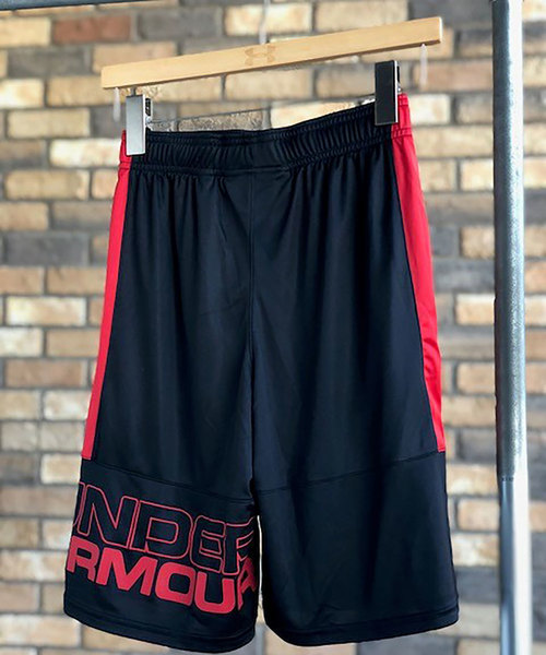 UNDER ARMOUR(アンダーアーマー)の「ボーイズ トレーニングショートパンツ / スタントショーツ(その他パンツ・キッズ・ブルー/ブラック/ブラック×レッド/ネイビー・150/140/130/160)」の7枚目の写真