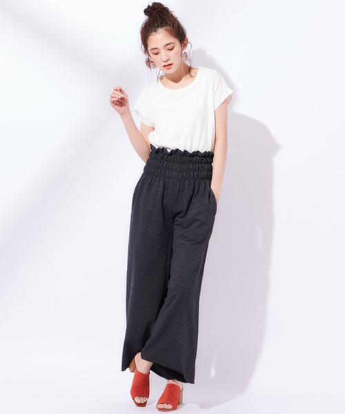 CIAOPANIC(チャオパニック)の「ウエストギャザーイージーパンツ(その他パンツ・レディース・チャコールグレー/ライトベージュ・FREE)」の8枚目の写真