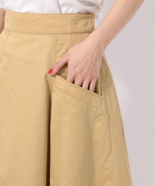 LOWRYS FARM(ローリーズファーム)の「BIGポケットスキフレアスカート 796210(スカート・レディース・ベージュ/グリーン/ネイビー/イエロー/レッド・FREE)」の10枚目の写真