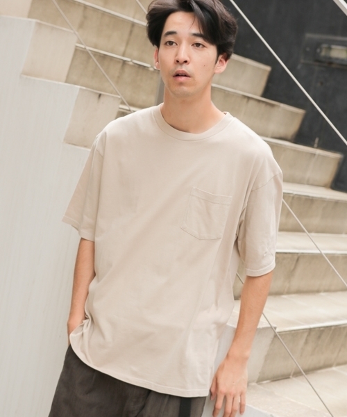 niko and...（ニコアンド）の「オーバーダイポケット付きTシャツ（Tシャツ/カットソー・メンズ・ホワイト/ベージュ/パープル/ネイビー/ピンク/グリーン・MEDIUM/LARGE）」の3枚目の写真
