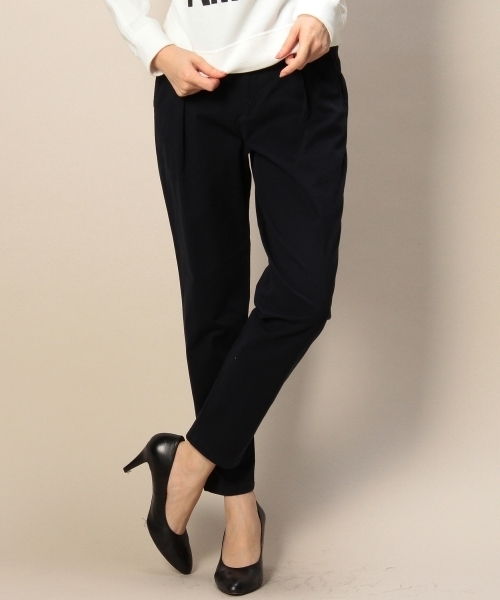 BEAUTY&YOUTH UNITED ARROWS（ビューティーアンドユースユナイテッドアローズ）の「BYSF ピーチスキンタックパンツ ◆（その他パンツ・レディース・オフホワイト/ネイビー・SMALL/MEDIUM）」の2枚目の写真