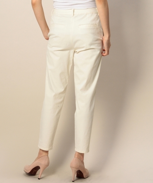 BEAUTY&YOUTH UNITED ARROWS（ビューティーアンドユースユナイテッドアローズ）の「BYSF ピーチスキンタックパンツ ◆（その他パンツ・レディース・オフホワイト/ネイビー・SMALL/MEDIUM）」の7枚目の写真