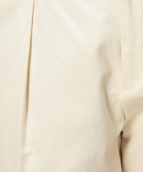 BEAUTY&YOUTH UNITED ARROWS（ビューティーアンドユースユナイテッドアローズ）の「BYSF ピーチスキンタックパンツ ◆（その他パンツ・レディース・オフホワイト/ネイビー・SMALL/MEDIUM）」の14枚目の写真