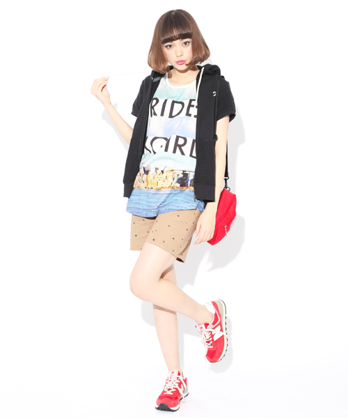 X-girl（エックスガール）の「ADVENTURE MINI SHOULDER BAG（ショルダーバッグ・レディース・ブラック/レッド/パープル/グリーン・ONE SIZE）」の6枚目の写真