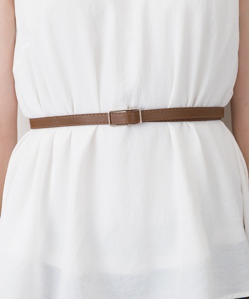 Libby&Rose(リビーアンドローズ)の「スクエアバックルナローベルト(ベルト・レディース・ベージュ/ブラウン/キャメル/ブラック×シルバー/ブラック×ゴールド・FREE)」の13枚目の写真