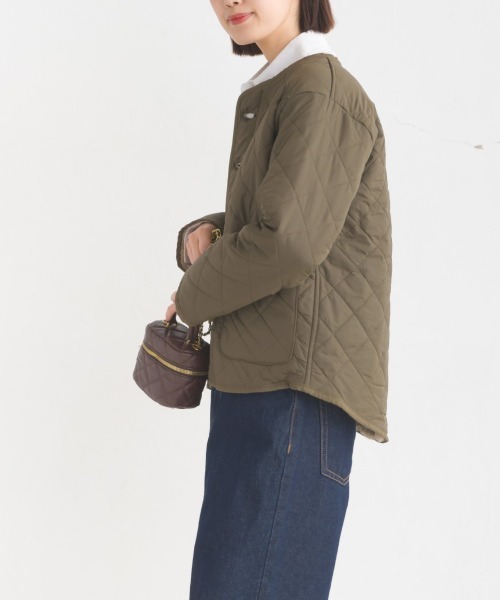 OMNES（オムネス）の「裏ファー高密度ナイロンキルティングノーカラージャケット（ノーカラージャケット・レディース・ブラック/ベージュ/カーキ・MEDIUM/LARGE）」の20枚目の写真