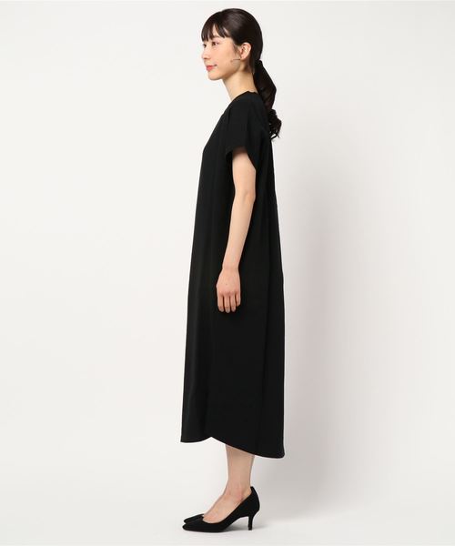 reca（レカ）の「バックタック Vネックワッフル ワンピース（ワンピース・レディース・カーキ/ベージュ/ブラック/オフホワイト/モカ・M）」の6枚目の写真
