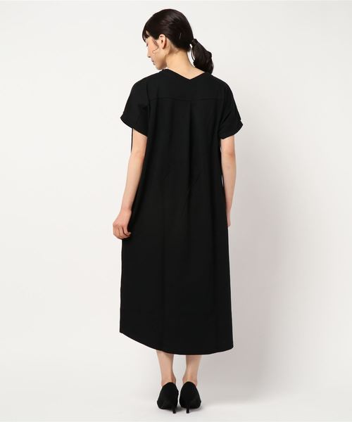 reca（レカ）の「バックタック Vネックワッフル ワンピース（ワンピース・レディース・カーキ/ベージュ/ブラック/オフホワイト/モカ・M）」の7枚目の写真