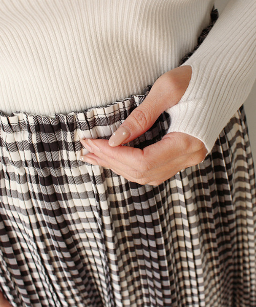 MODE ROBE（モードローブ）の「プリーツフレアスカート（スカート・レディース・アイボリー/パープル/チェック・FREE）」の10枚目の写真