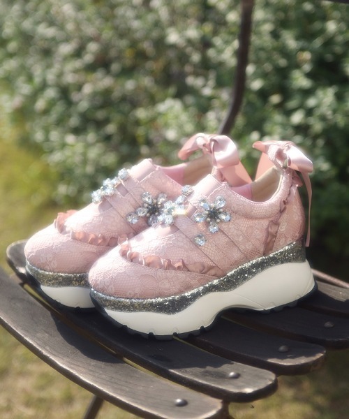 Swankiss（スワンキス）の「EV flower bijou shoes（スニーカー・レディース・ホワイト/ピンク/ブラック・MEDIUM/LARGE）」の6枚目の写真