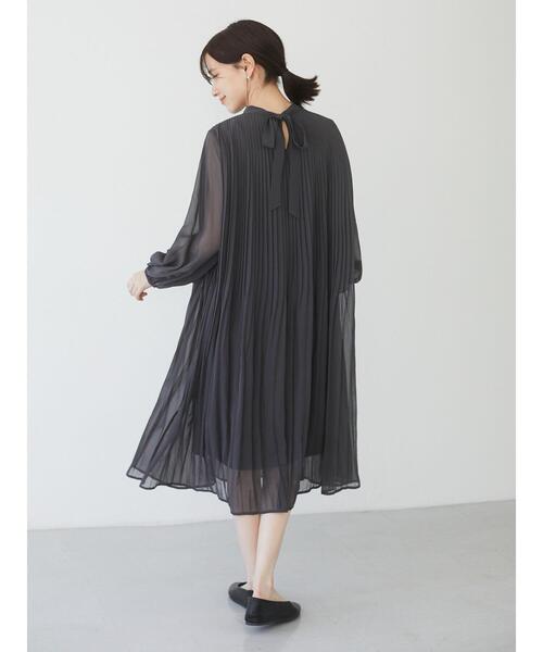 Green　Parks（グリーンパークス）の「シフォンプリーツワンピース＊（ワンピース・レディース・ブラック/パープル/ライトカーキ・FREE）」の5枚目の写真