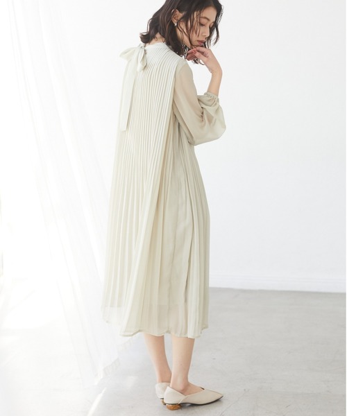 Green　Parks（グリーンパークス）の「シフォンプリーツワンピース＊（ワンピース・レディース・ブラック/パープル/ライトカーキ・FREE）」の3枚目の写真