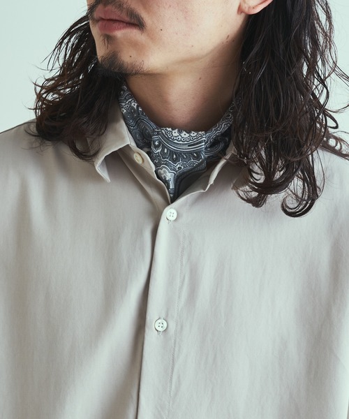 Lui's（ルイス）の「イタリアメイド装飾柄スカーフ（ストール/ショール・メンズ・カーキ/ベージュ/グレー・FREE）」の9枚目の写真