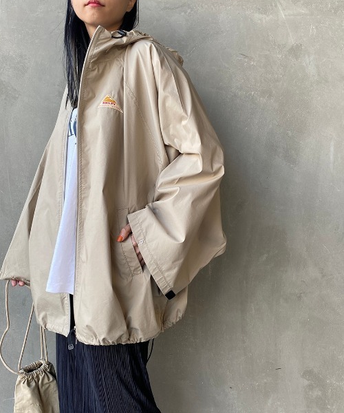 KELTY（ケルティ）の「[KELTY/ケルティ] ランブラーポンチョ（その他アウター・レディース・ベージュ/ネイビー・M）」の2枚目の写真